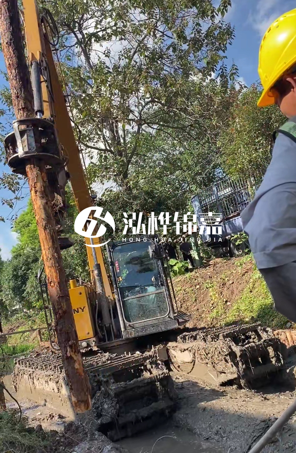 景德鎮(zhèn)河道清淤專業(yè)施工-狹窄河道挖機(jī)清理河道的方法？